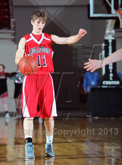 Thumbnail 1 in Ottawa vs. Anderson County (KSHSAA 4A  1st Round) photogallery.