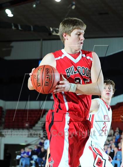 Thumbnail 1 in Ottawa vs. Anderson County (KSHSAA 4A  1st Round) photogallery.