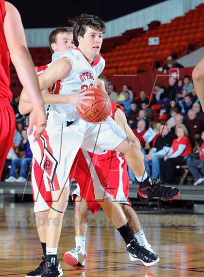 Thumbnail 2 in Ottawa vs. Anderson County (KSHSAA 4A  1st Round) photogallery.