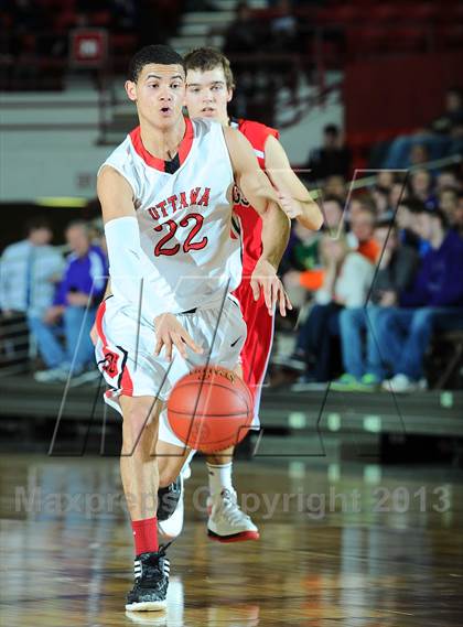 Thumbnail 3 in Ottawa vs. Anderson County (KSHSAA 4A  1st Round) photogallery.