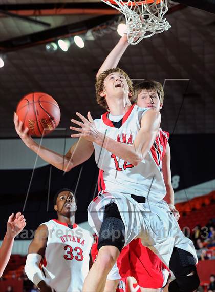 Thumbnail 1 in Ottawa vs. Anderson County (KSHSAA 4A  1st Round) photogallery.