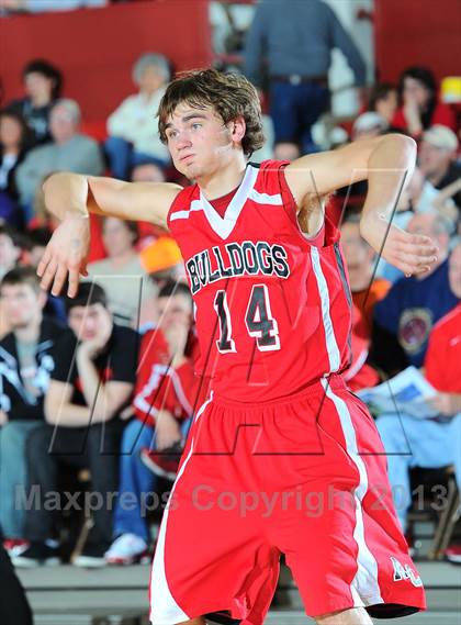 Thumbnail 1 in Ottawa vs. Anderson County (KSHSAA 4A  1st Round) photogallery.