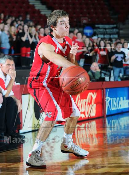 Thumbnail 1 in Ottawa vs. Anderson County (KSHSAA 4A  1st Round) photogallery.