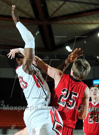 Thumbnail 3 in Ottawa vs. Anderson County (KSHSAA 4A  1st Round) photogallery.