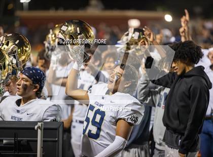 Thumbnail 2 in Notre Dame (SO) @ Bishop Alemany photogallery.