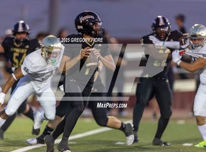 Thumbnail 2 in Notre Dame (SO) @ Bishop Alemany photogallery.