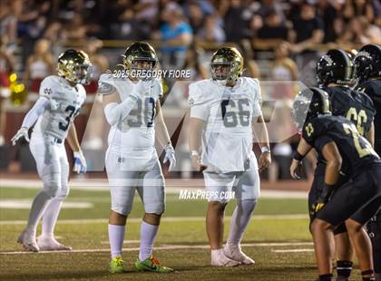 Thumbnail 2 in Notre Dame (SO) @ Bishop Alemany photogallery.