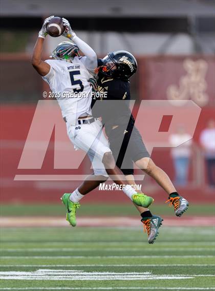 Thumbnail 1 in Notre Dame (SO) @ Bishop Alemany photogallery.
