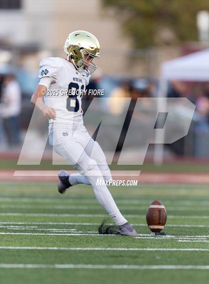 Thumbnail 3 in Notre Dame (SO) @ Bishop Alemany photogallery.