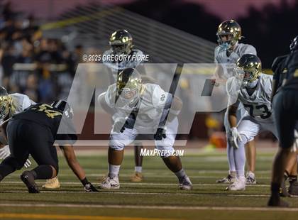 Thumbnail 2 in Notre Dame (SO) @ Bishop Alemany photogallery.