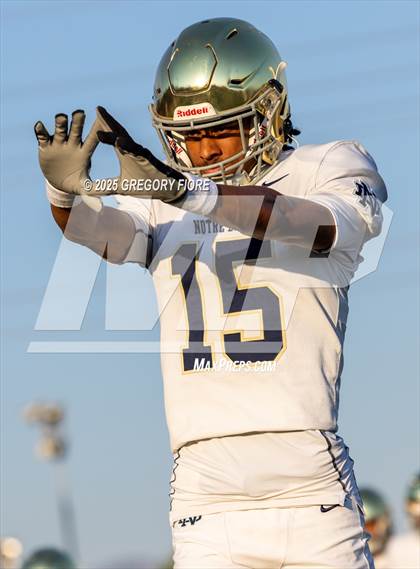 Thumbnail 2 in Notre Dame (SO) @ Bishop Alemany photogallery.