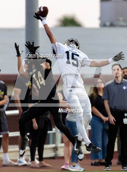 Thumbnail 3 in Notre Dame (SO) @ Bishop Alemany photogallery.