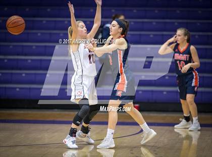 Thumbnail 1 in Summit vs. Brentwood Academy photogallery.