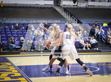 Thumbnail 1 in Summit vs. Brentwood Academy photogallery.