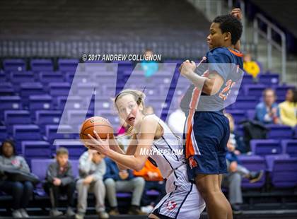 Thumbnail 1 in Summit vs. Brentwood Academy photogallery.