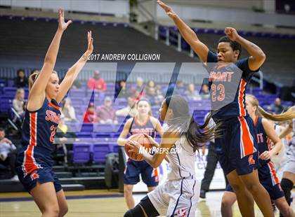 Thumbnail 3 in Summit vs. Brentwood Academy photogallery.