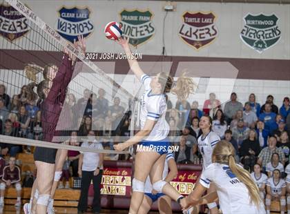 Thumbnail 1 in Turtle Lake vs. Clear Lake (WIAA D4 Regional Final) photogallery.