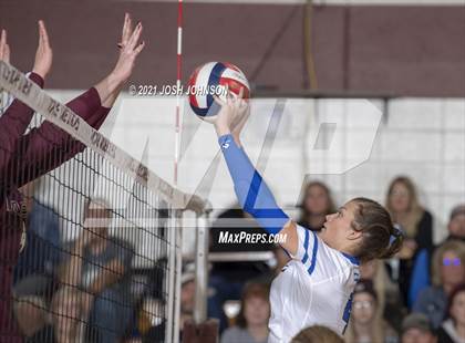 Thumbnail 3 in Turtle Lake vs. Clear Lake (WIAA D4 Regional Final) photogallery.