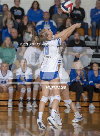 Thumbnail 3 in Turtle Lake vs. Clear Lake (WIAA D4 Regional Final) photogallery.