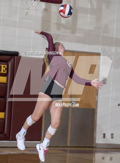 Thumbnail 1 in Turtle Lake vs. Clear Lake (WIAA D4 Regional Final) photogallery.