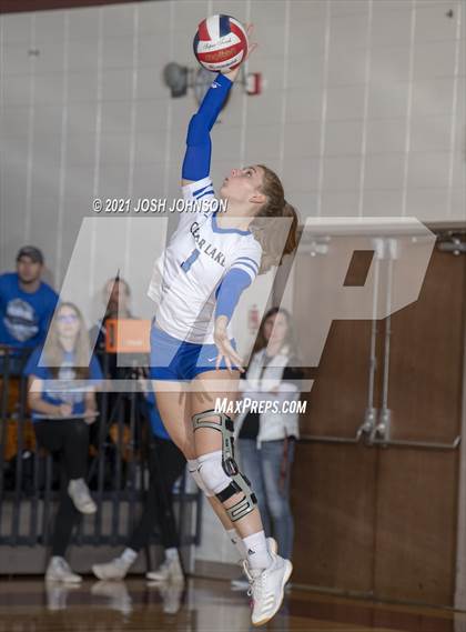 Thumbnail 3 in Turtle Lake vs. Clear Lake (WIAA D4 Regional Final) photogallery.