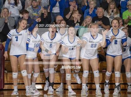 Thumbnail 2 in Turtle Lake vs. Clear Lake (WIAA D4 Regional Final) photogallery.