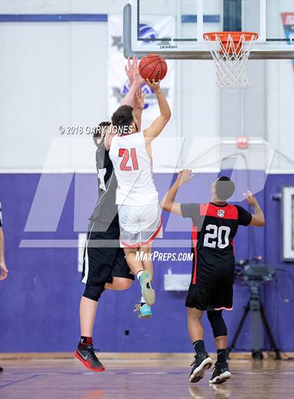 Thumbnail 1 in Sacramento Optimist All-Star Game - Small School photogallery.