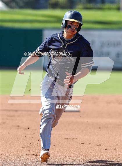 Thumbnail 1 in Bear Creek vs. Central Catholic photogallery.