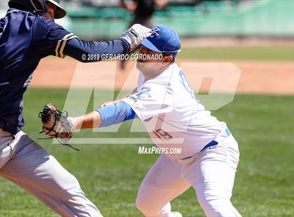 Thumbnail 3 in Bear Creek vs. Central Catholic photogallery.