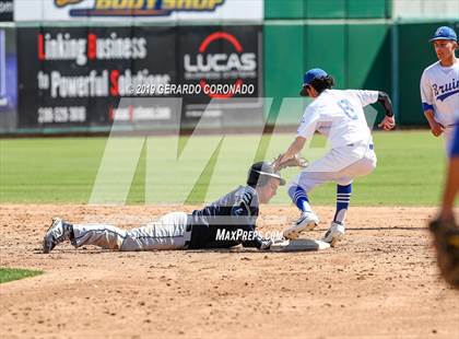 Thumbnail 3 in Bear Creek vs. Central Catholic photogallery.