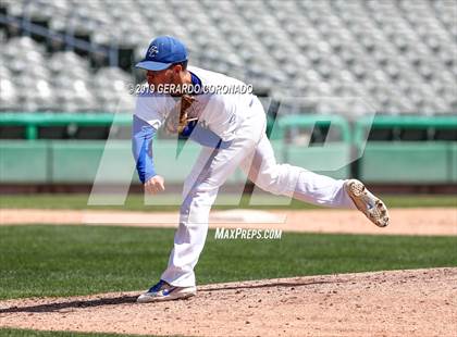 Thumbnail 1 in Bear Creek vs. Central Catholic photogallery.