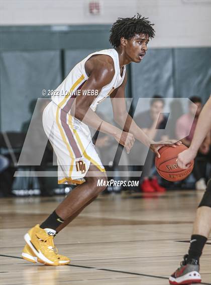 Thumbnail 2 in Mount Vernon vs North Rockland (Section 1 Class AA Final) photogallery.