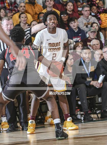 Thumbnail 3 in Mount Vernon vs North Rockland (Section 1 Class AA Final) photogallery.