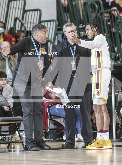 Thumbnail 1 in Mount Vernon vs North Rockland (Section 1 Class AA Final) photogallery.