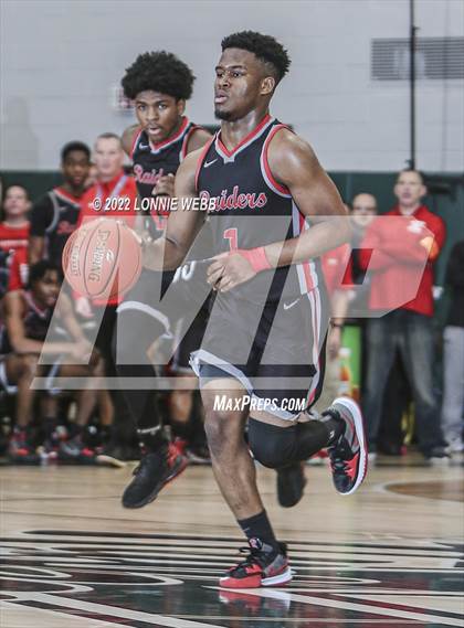 Thumbnail 2 in Mount Vernon vs North Rockland (Section 1 Class AA Final) photogallery.