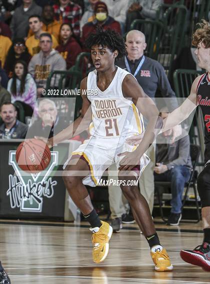 Thumbnail 3 in Mount Vernon vs North Rockland (Section 1 Class AA Final) photogallery.