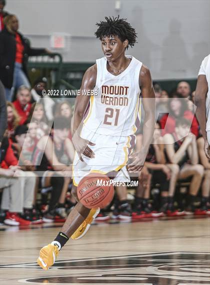Thumbnail 3 in Mount Vernon vs North Rockland (Section 1 Class AA Final) photogallery.