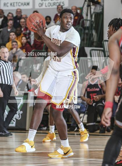 Thumbnail 3 in Mount Vernon vs North Rockland (Section 1 Class AA Final) photogallery.