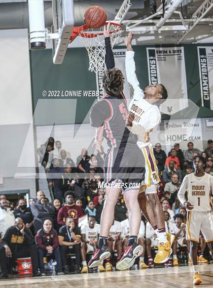 Thumbnail 2 in Mount Vernon vs North Rockland (Section 1 Class AA Final) photogallery.