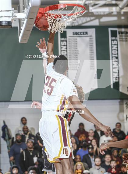 Thumbnail 3 in Mount Vernon vs North Rockland (Section 1 Class AA Final) photogallery.