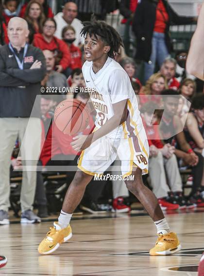 Thumbnail 2 in Mount Vernon vs North Rockland (Section 1 Class AA Final) photogallery.