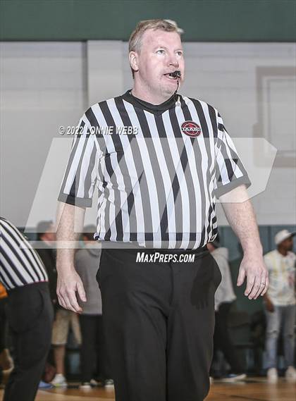 Thumbnail 3 in Mount Vernon vs North Rockland (Section 1 Class AA Final) photogallery.