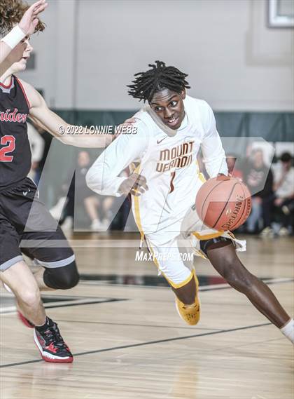 Thumbnail 3 in Mount Vernon vs North Rockland (Section 1 Class AA Final) photogallery.