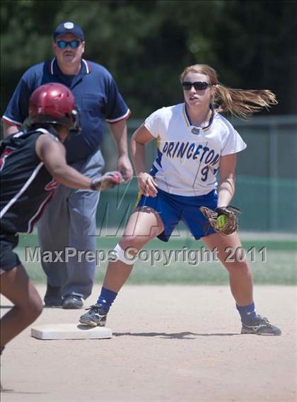 Thumbnail 3 in East Surry vs. Princeton (NCHSAA 1A  Quarterfinal) photogallery.