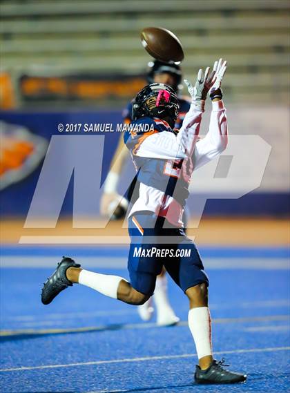 Thumbnail 3 in Chaminade vs Orange Lutheran (CIF SS Playoff) photogallery.