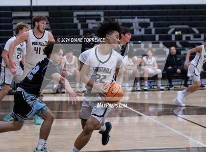 Thumbnail 1 in Villa Park @ Foothill photogallery.