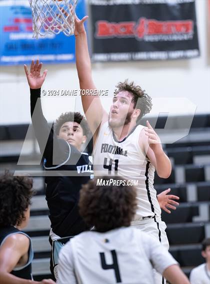 Thumbnail 3 in Villa Park @ Foothill photogallery.