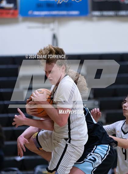 Thumbnail 1 in Villa Park @ Foothill photogallery.