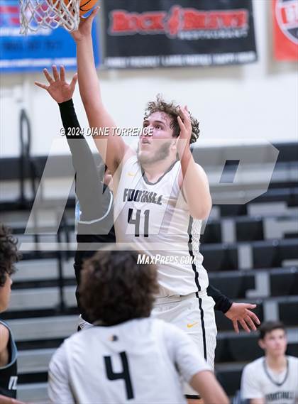 Thumbnail 1 in Villa Park @ Foothill photogallery.