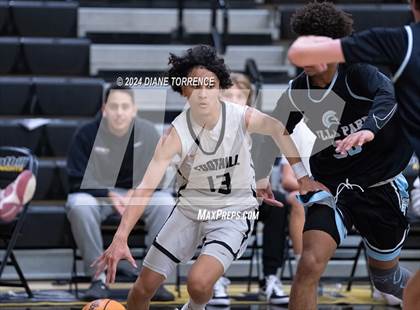 Thumbnail 1 in Villa Park @ Foothill photogallery.